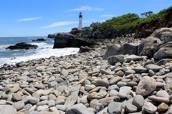 41-Rocky-Beach-at-Portland-Head-Light