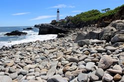 41-Rocky-Beach-at-Portland-Head-Light